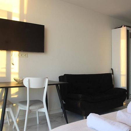 Sea Apartamento Batumi Exterior foto