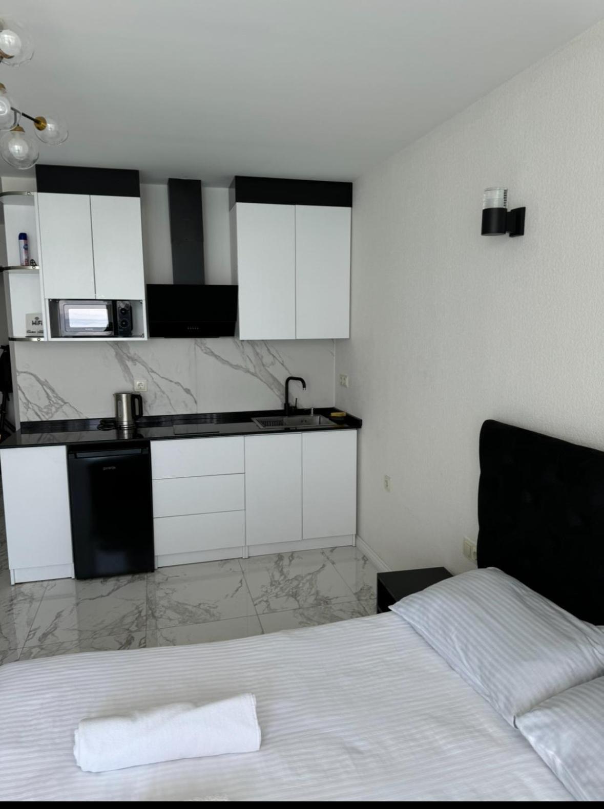Sea Apartamento Batumi Exterior foto